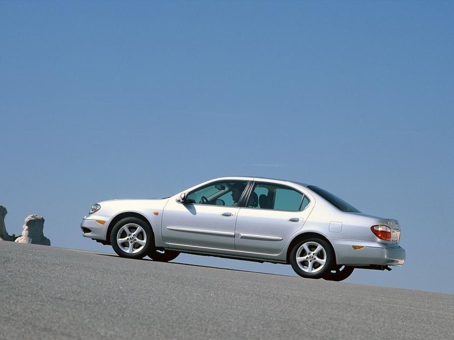  Nissan Maxima QX 2000 года  (фото 15 из 29)